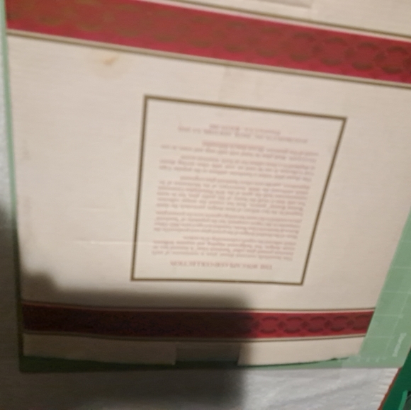 Vintage Avon Cape Cod  Dark Ruby Red Dinner Plate 10 3/4" USA    A36, A37, A38 - Picture 2 of 5